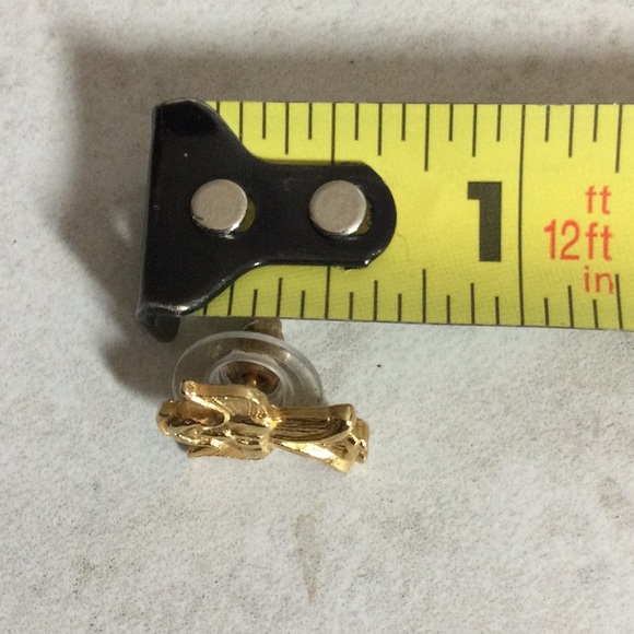 FINAL Gold Angel pin - Picture 6 of 6